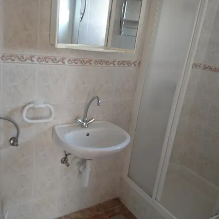 Apartments Eskinja 아파트