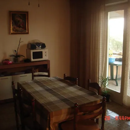 Apartments Eskinja *
